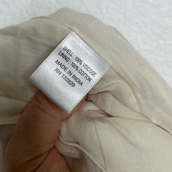 NWT Lovers & Friends Cream Ivory High Rise Shorts - Picture 5 of 5